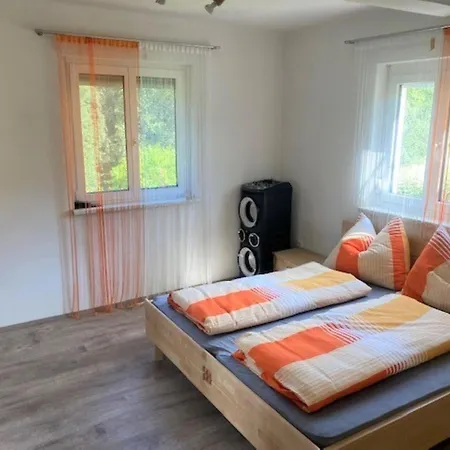 Erna Apartment