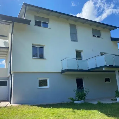 Erna Apartment